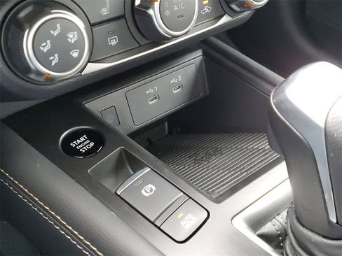 Used 2025 Nissan Kicks SV w/ SV Premium Package image 24