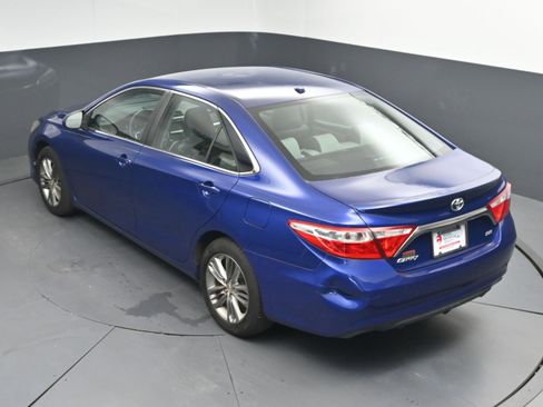 Used 2015 Toyota Camry SE FWD image 36