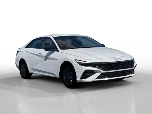 New 2026 Hyundai Elantra Sport FWD image 11