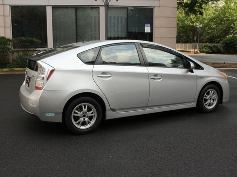 Used 2010 Toyota Prius Three FWD image 7