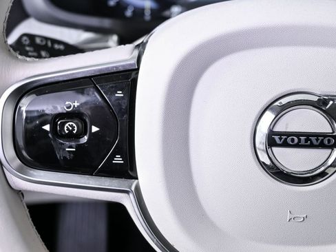 Certified 2025 Volvo V60 B5 Cross Country Plus image 11