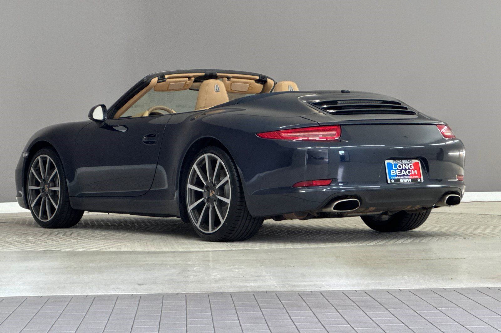 Used 2015 Porsche 911 Carrera RWD image 3