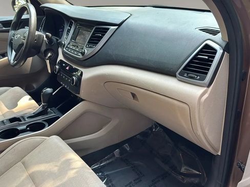 Used 2017 Hyundai Tucson SE w/ SE Popular Package 02 FWD image 7