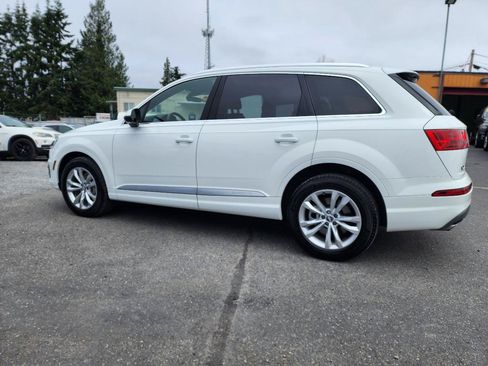Used 2017 Audi Q7 3.0T Premium AWD/4WD image 9