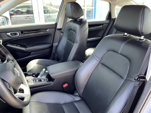 Used 2024 Honda Civic Touring image 12