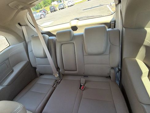 Used 2015 Honda Odyssey Touring Elite image 42