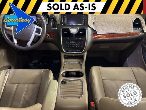 Used 2014 Chrysler Town & Country Touring-L w/ Driver Convenience Group FWD image 12