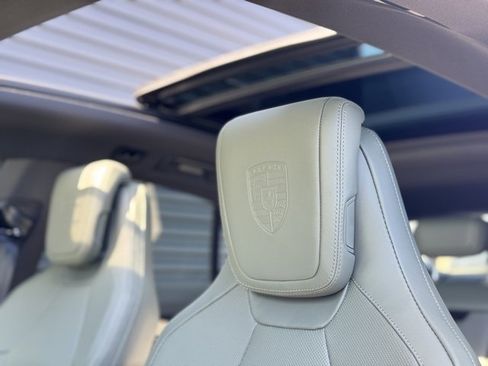 New 2025 Porsche Macan 4 Electric image 29