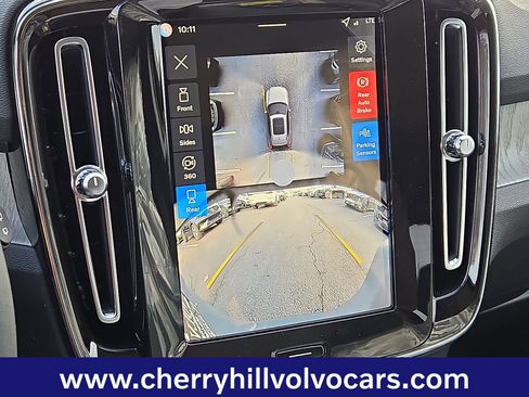 New 2026 Volvo XC40 B5 Ultra w/ Climate Package image 14