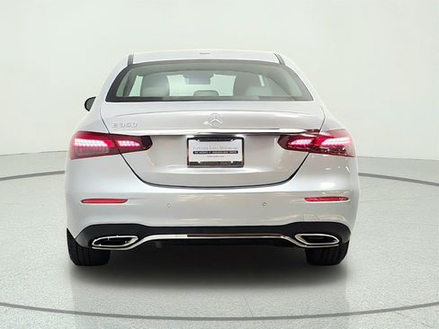 Used 2022 Mercedes-Benz E 350 Sedan image 6