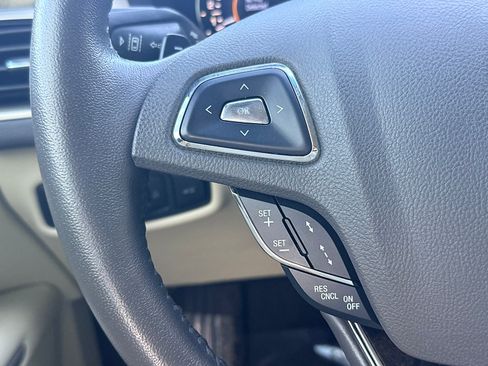 Used 2013 Lincoln MKZ AWD image 15