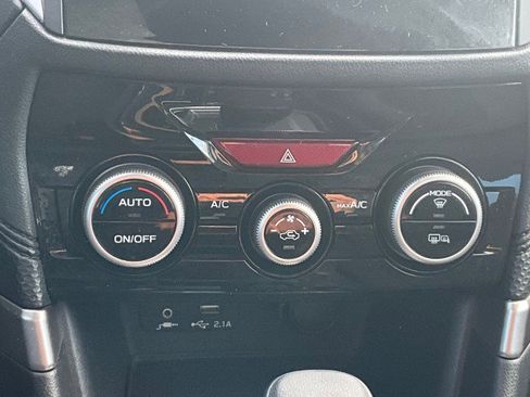 Used 2022 Subaru Forester Premium image 24