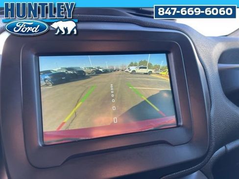 Used 2021 Jeep Renegade Sport image 23