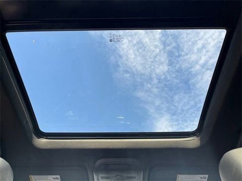 Used 2023 Cadillac XT6 Sport w/ Technology Package image 26