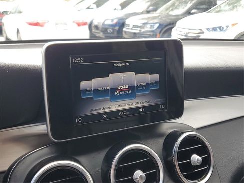 Used 2019 Mercedes-Benz GLC 300 w/ Premium Package image 26