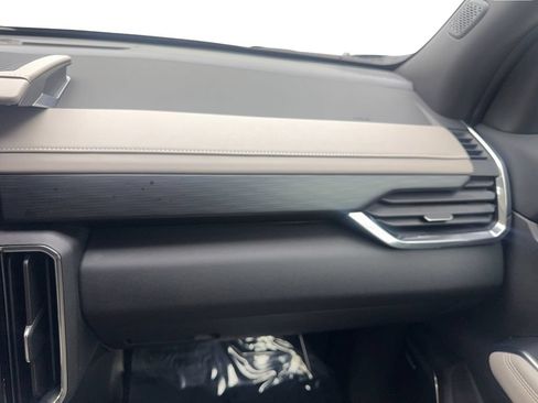 Used 2026 GMC Acadia Elevation w/ Elevation Premium Package FWD image 63