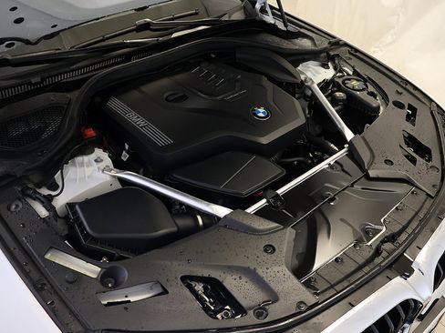 Used 2021 BMW 530i xDrive w/ Premium Package AWD/4WD image 38