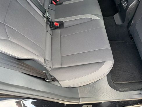 Used 2025 Subaru Crosstrek 2.0i Premium AWD/4WD image 19