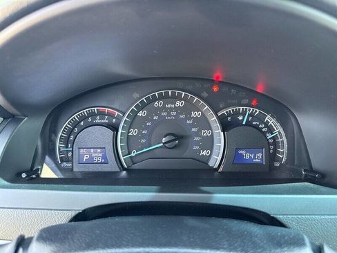 Used 2012 Toyota Camry XLE image 24