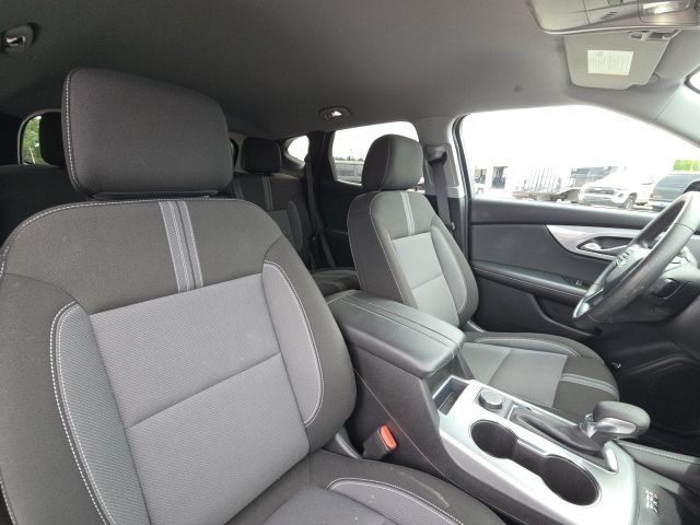 Used 2024 Chevrolet Blazer LT w/ Convenience Package FWD image 19
