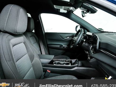 New 2026 Chevrolet Equinox LT FWD image 22