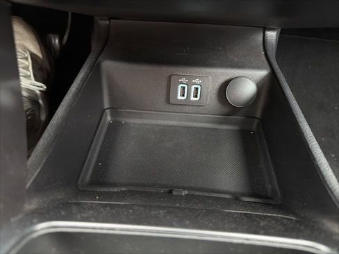 Used 2019 Ford Fusion SE image 26