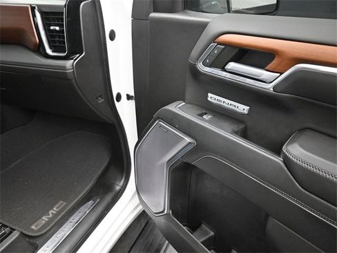Used 2023 GMC Sierra 1500 Denali w/ Denali Reserve Package image 23