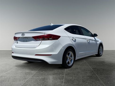 Used 2017 Hyundai Elantra SE FWD image 6
