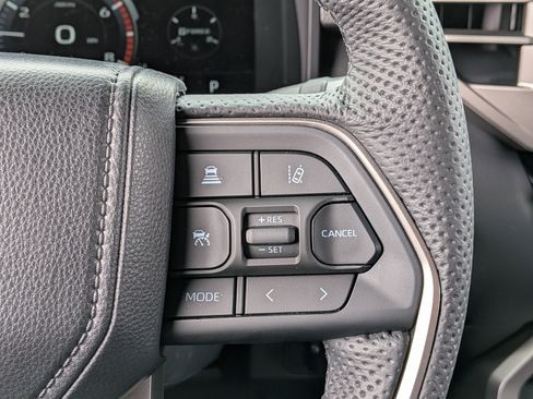 Used 2026 Toyota Tundra Limited AWD/4WD image 29