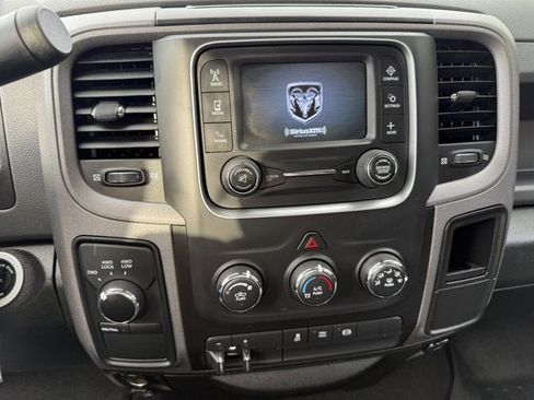 Used 2018 RAM 2500 Tradesman w/ Chrome Appearance Group image 19