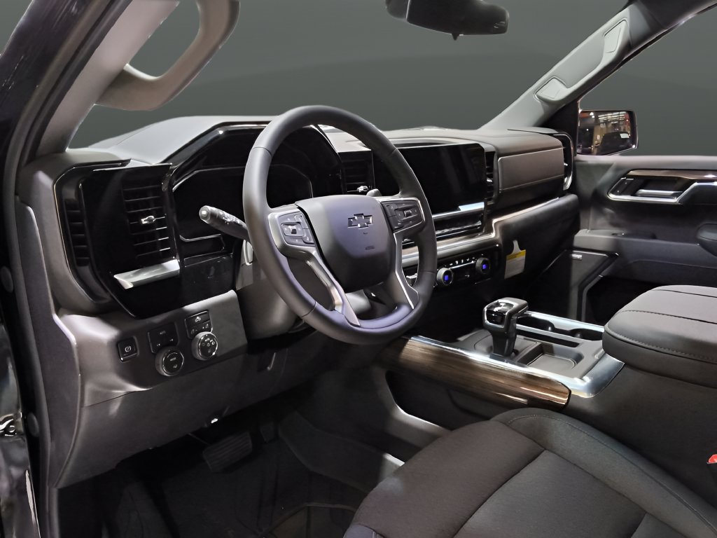 Used 2026 Chevrolet Silverado 1500 RST w/ Convenience Package II AWD/4WD image 11