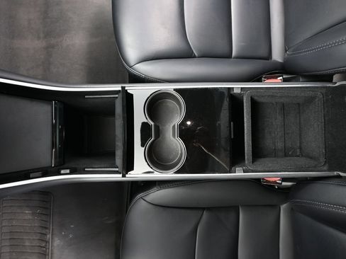 Used 2018 Tesla Model 3 Mid Range RWD image 31