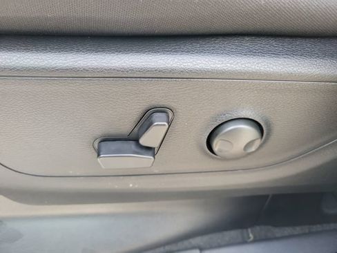 New 2027 RAM 1500 4x4 Crew Cab image 14
