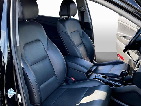 Used 2016 Hyundai Tucson Limited image 6