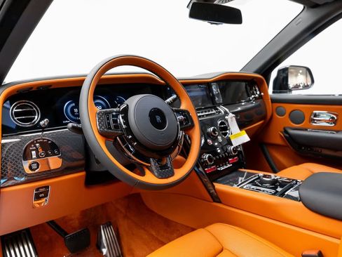 New 2026 Rolls-Royce Cullinan Black Badge image 15