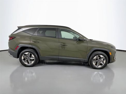 Used 2025 Hyundai Tucson SEL AWD/4WD image 16