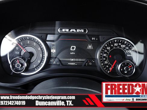 Used 2025 RAM 1500 Laramie AWD/4WD image 18