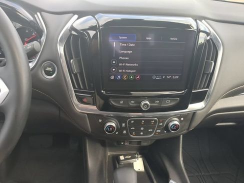 Used 2023 Chevrolet Traverse Premier w/ LPO, Floor Liner Package AWD/4WD image 21