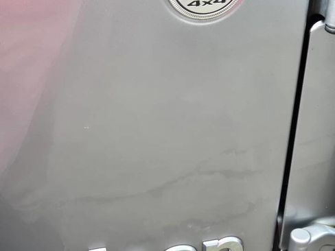 Used 2018 Jeep Wrangler Unlimited Sport image 16