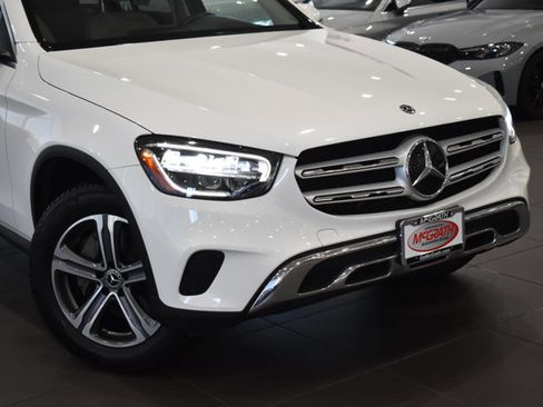 Used 2020 Mercedes-Benz GLC 300 4MATIC image 2