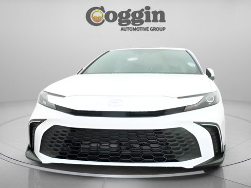New 2026 Toyota Camry SE FWD image 29