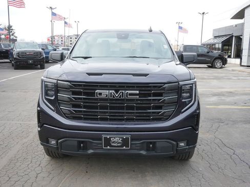 Used 2022 GMC Sierra 1500 Elevation image 3