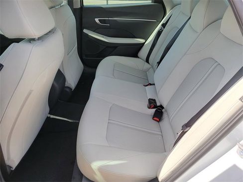 New 2025 Hyundai Sonata SE image 8