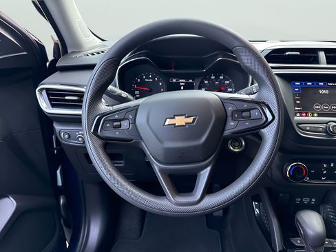 Used 2021 Chevrolet TrailBlazer LT w/ Driver Confidence Package AWD/4WD image 22