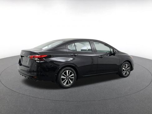 Used 2025 Nissan Versa SV FWD image 9