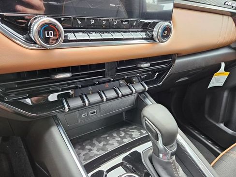 New 2026 GMC Canyon AT4 AWD/4WD image 29