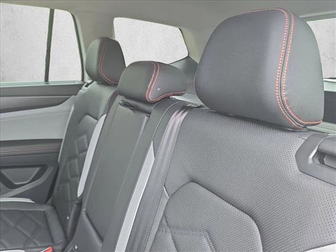 New 2026 Volkswagen Atlas Peak Edition AWD/4WD image 21