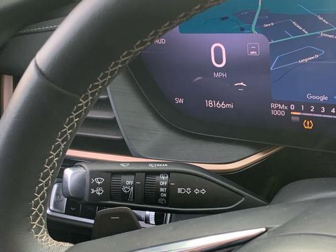 Certified 2025 Buick Envision Sport Touring image 19