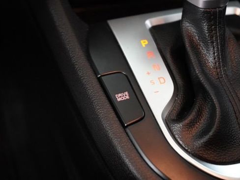 Used 2022 Kia Forte LXS w/ LXS Technology Package image 31