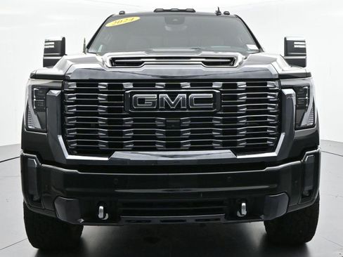 Used 2024 GMC Sierra 2500 Denali Ultimate AWD/4WD image 2